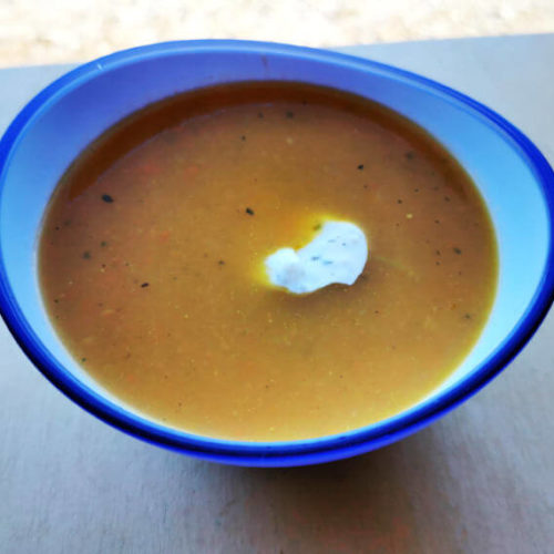 Fertige Kürbis Suppe, Rezept aus der Van Küche von Vroni's Vanlife