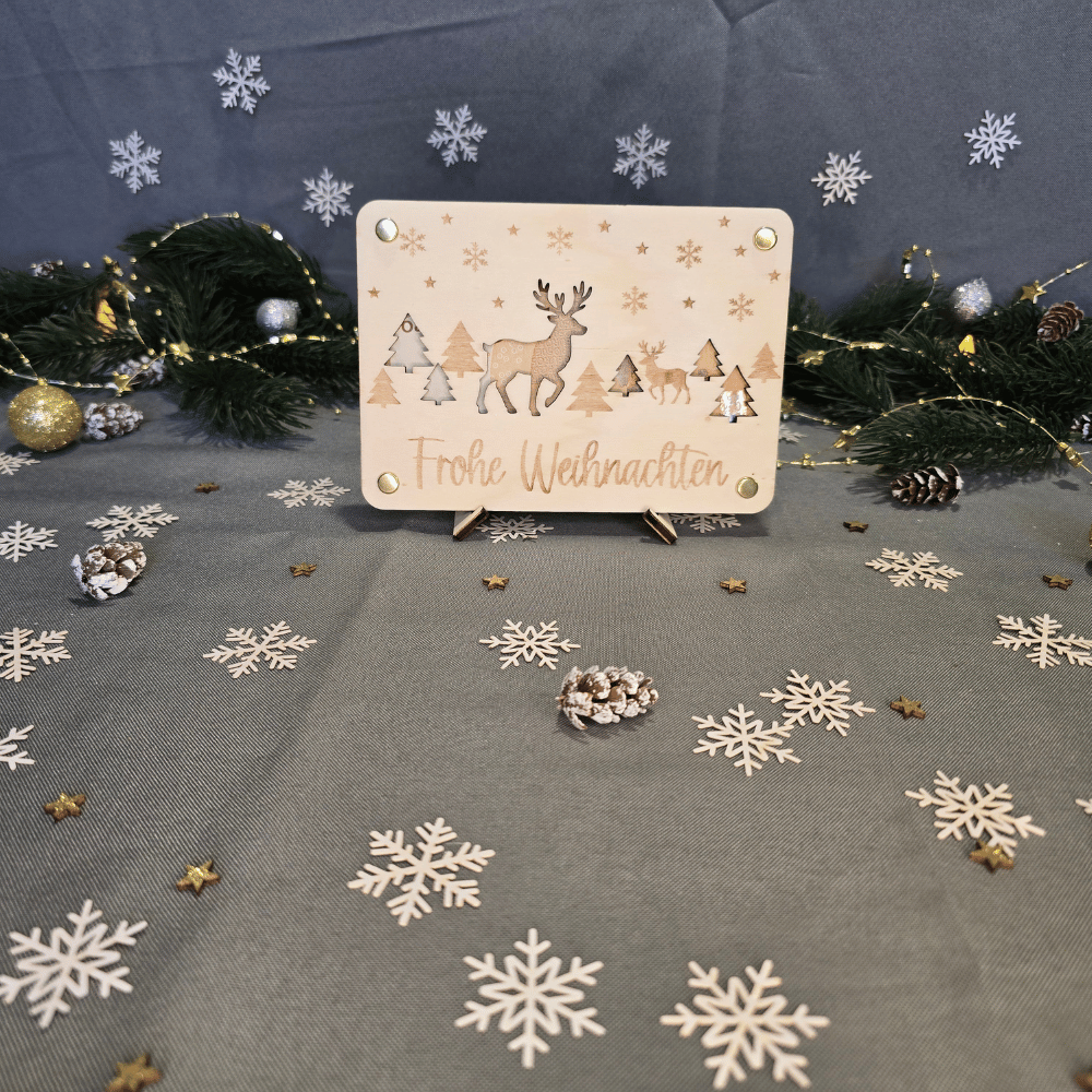 Weihnachtliche Grusskarte aus Holz mit integriertem Geldgeschenk, Postkarten-Format 14,8×10,5 cm