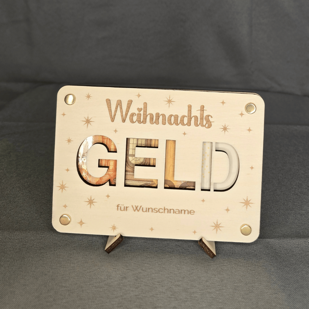 Geldgeschenk mit Euro-Banknoten befüllen: Holzkarte und Befestigungsmaterial im Tütchen